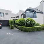 Million Dollar City Views - Sleeps 12